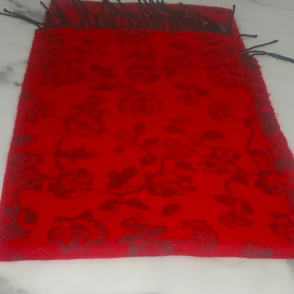 Scarf - Picture 2 of 3